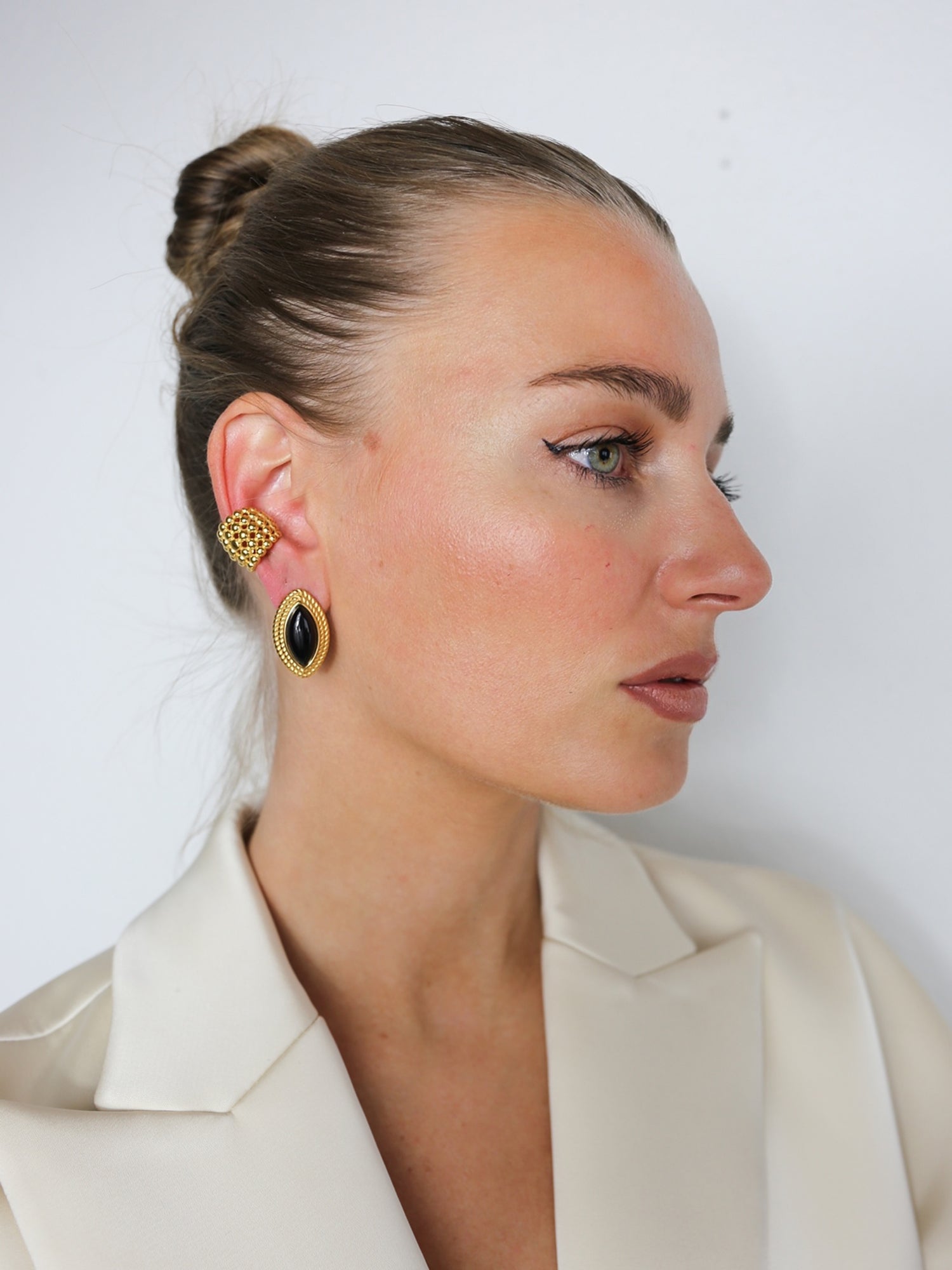 Mabel earrings - black